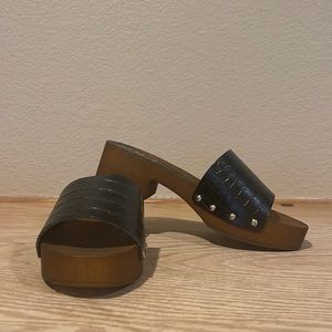 Vince Camuto Wooden sandals